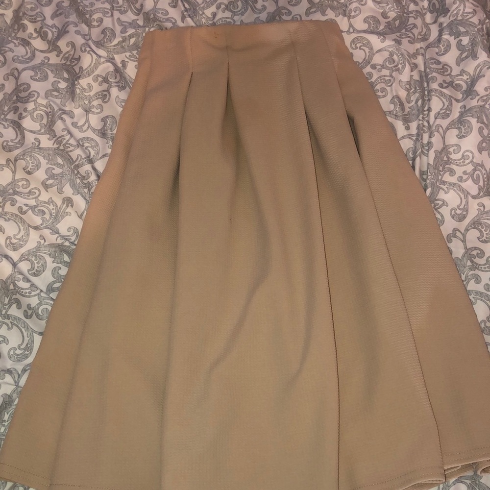 Cream colored skirt